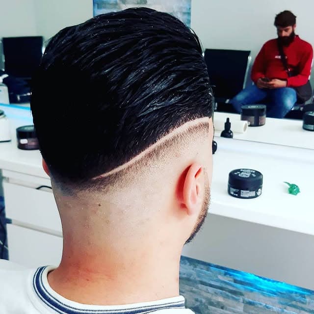 Signature fade met vloeiende overloop en strakke bovenlijn